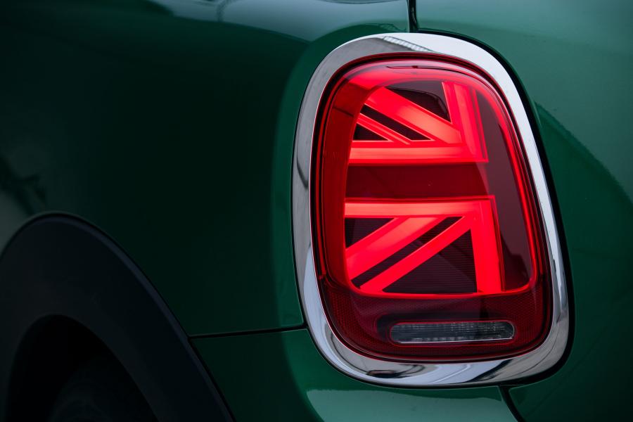 Детали экстерьера Mini Cooper 60 Years Edition (F56) 2019 года  (WW) (фото 62 из 189)